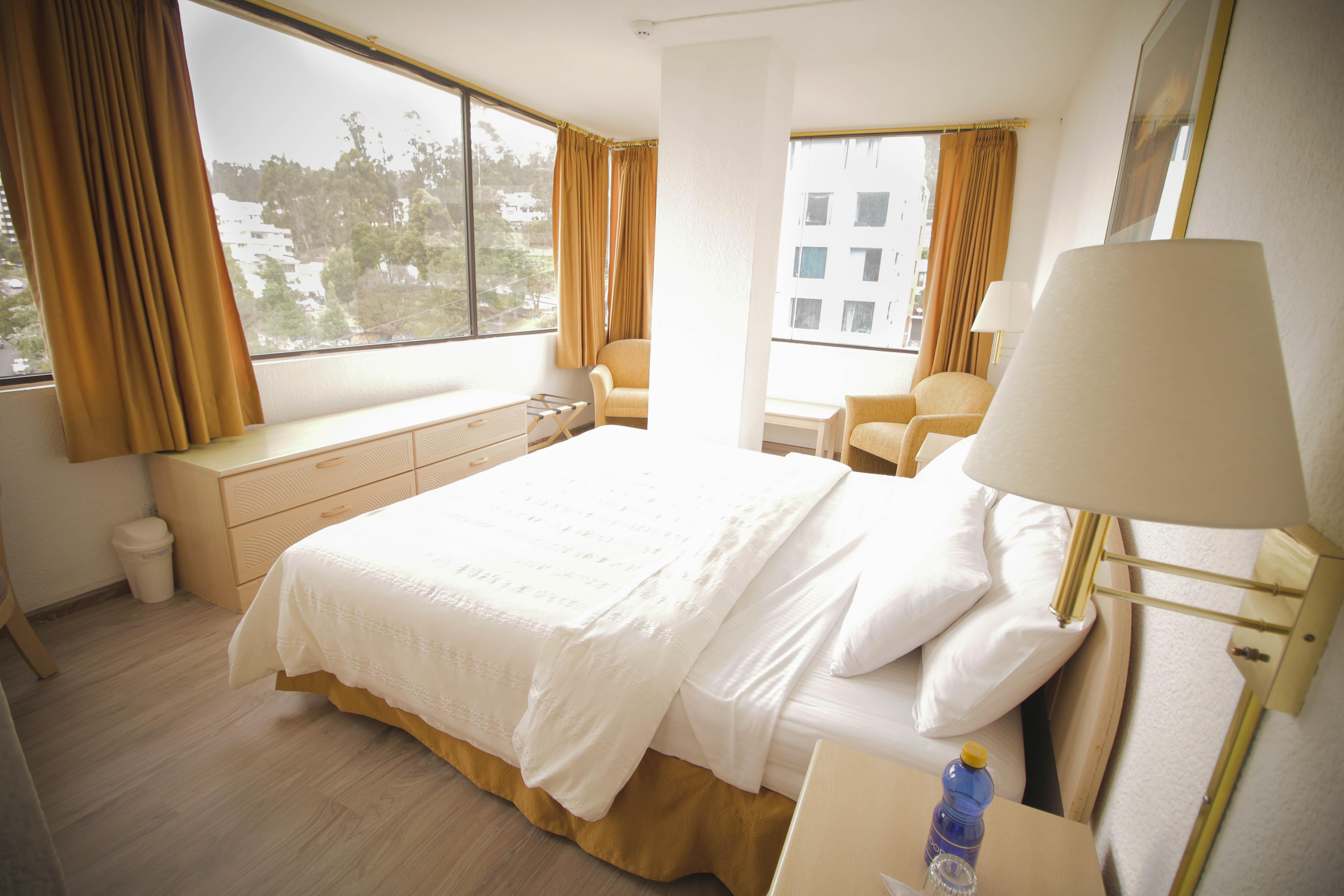 Stanford Suites Hotel Quito Luaran gambar