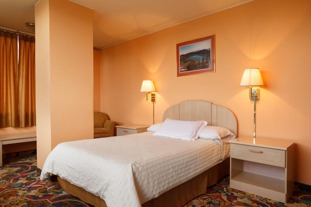 Stanford Suites Hotel Quito Luaran gambar